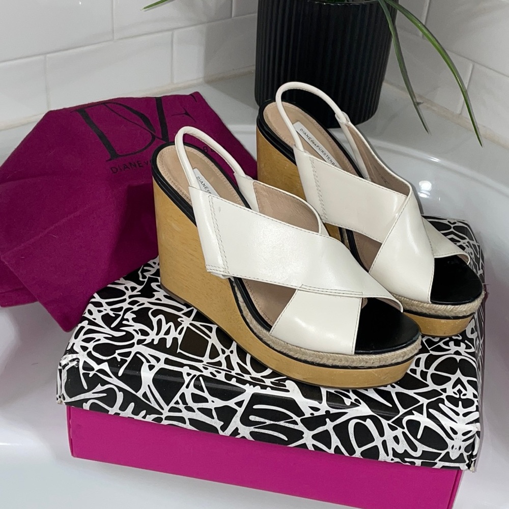 Diane Von Furstenberg Gladys wedge heels.  Excellent condition.